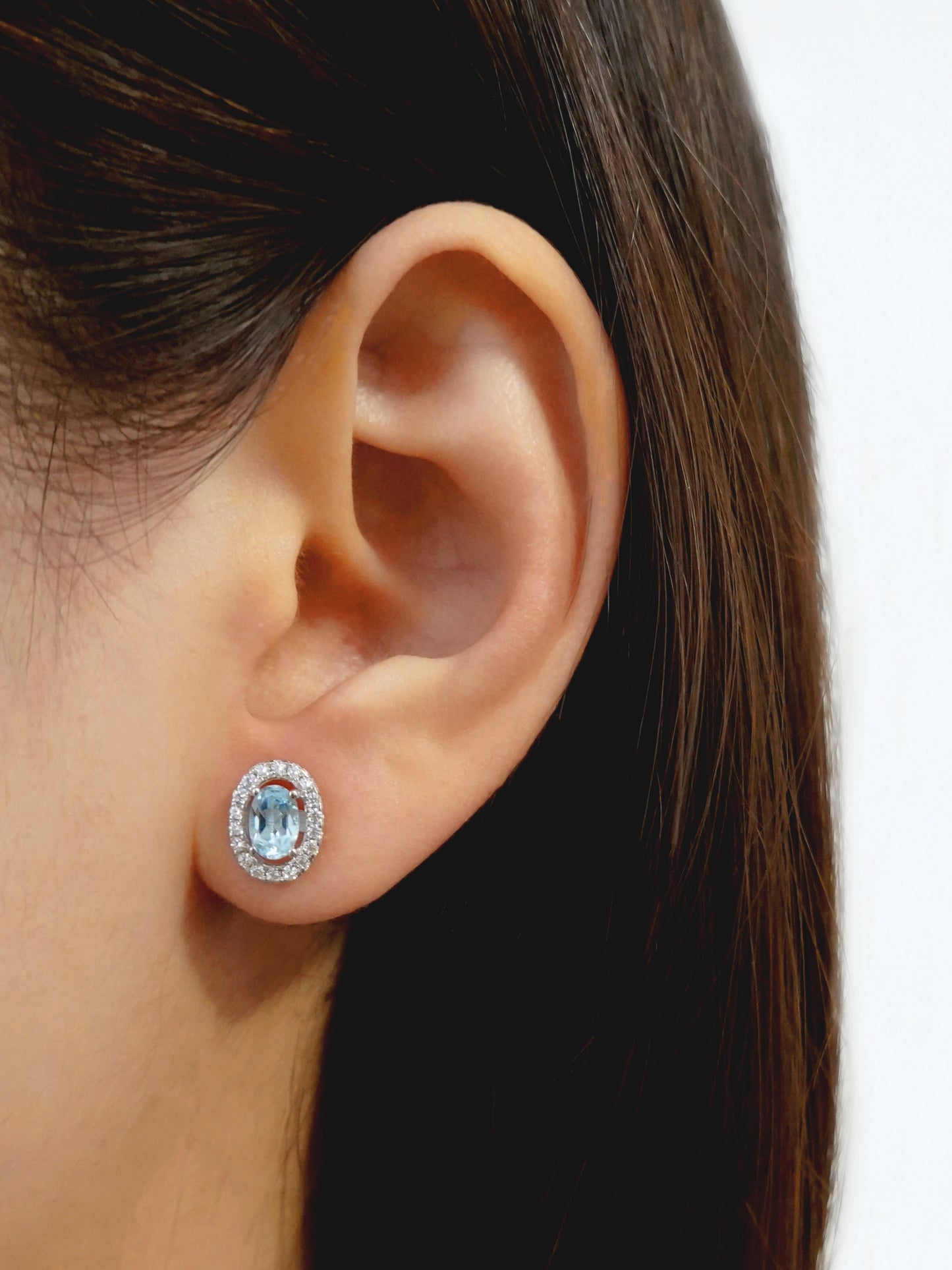 Silver Earrings Point Light Oval Topaz Marie