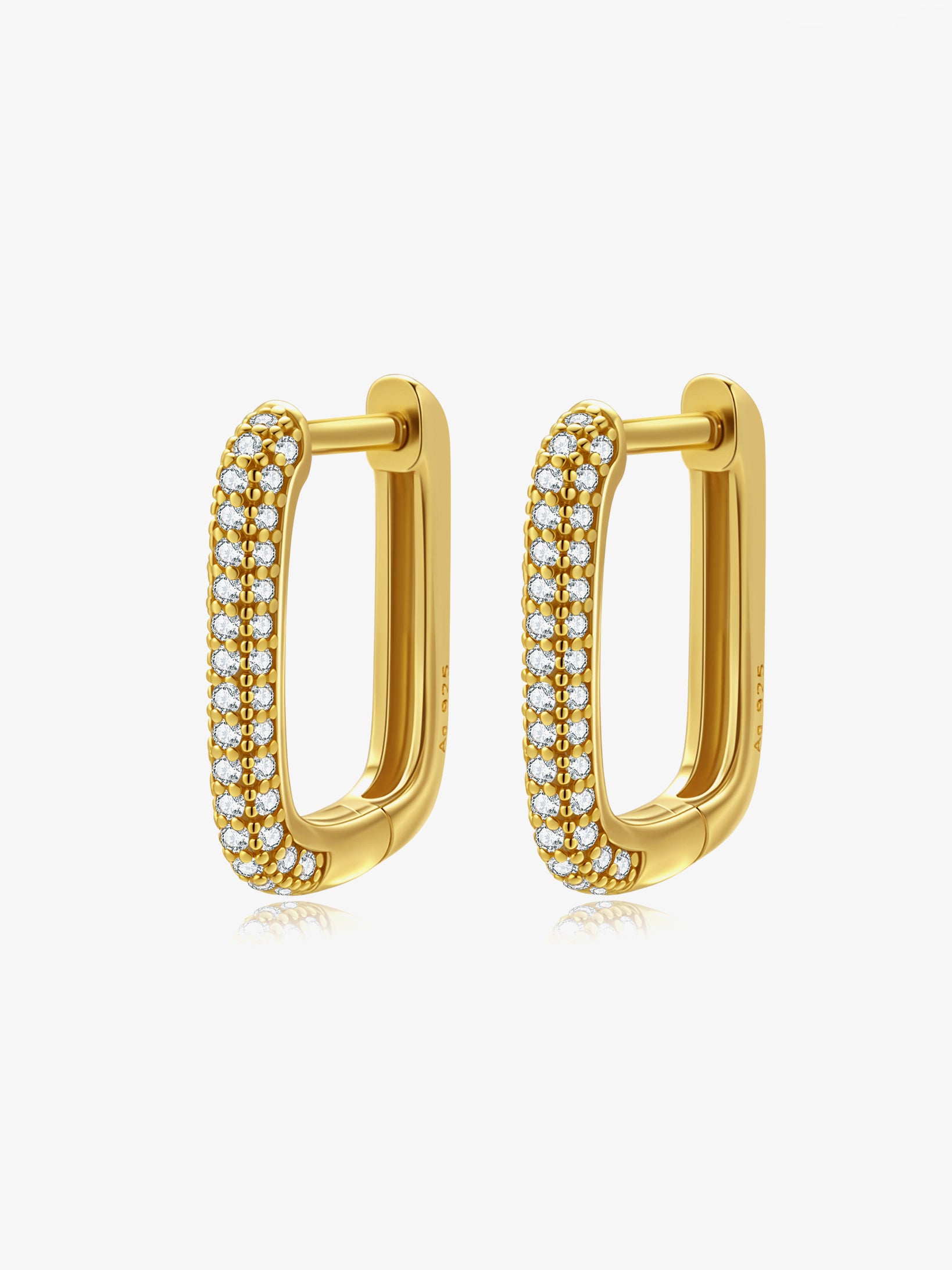 Kingsley Ryan - Orecchini a cerchio in argento sterling con pendenti in zirconia cubica Kingsley Ryan - Orecchini a cerchio in argento sterling con pendenti in zirconia cubica