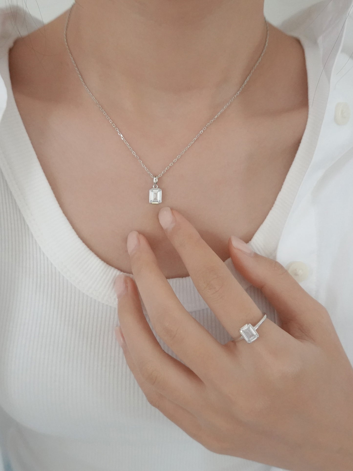 Emerald Solitaire Silver Ring