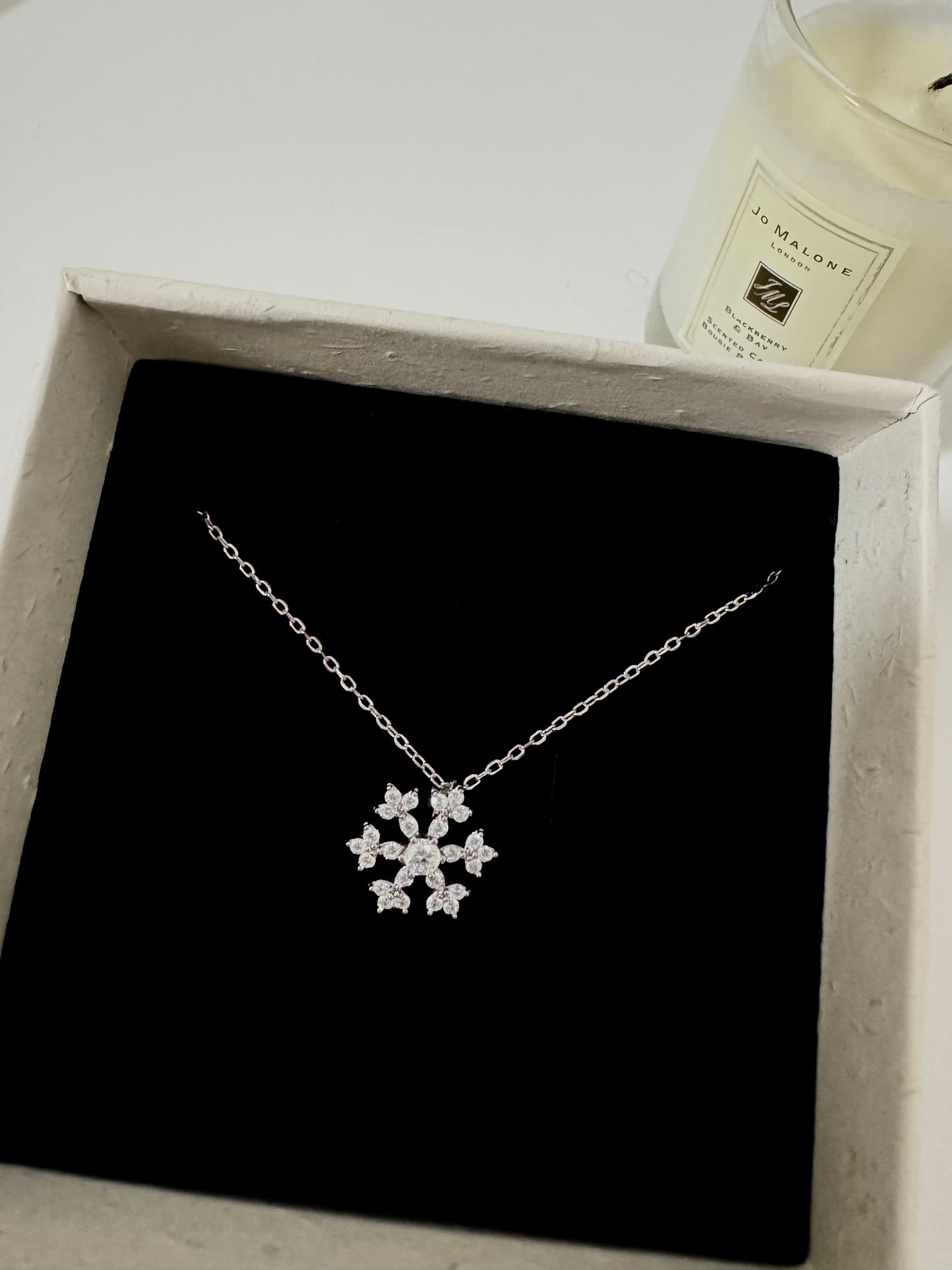 Collana Fiocco di Neve in Argento Rodiato