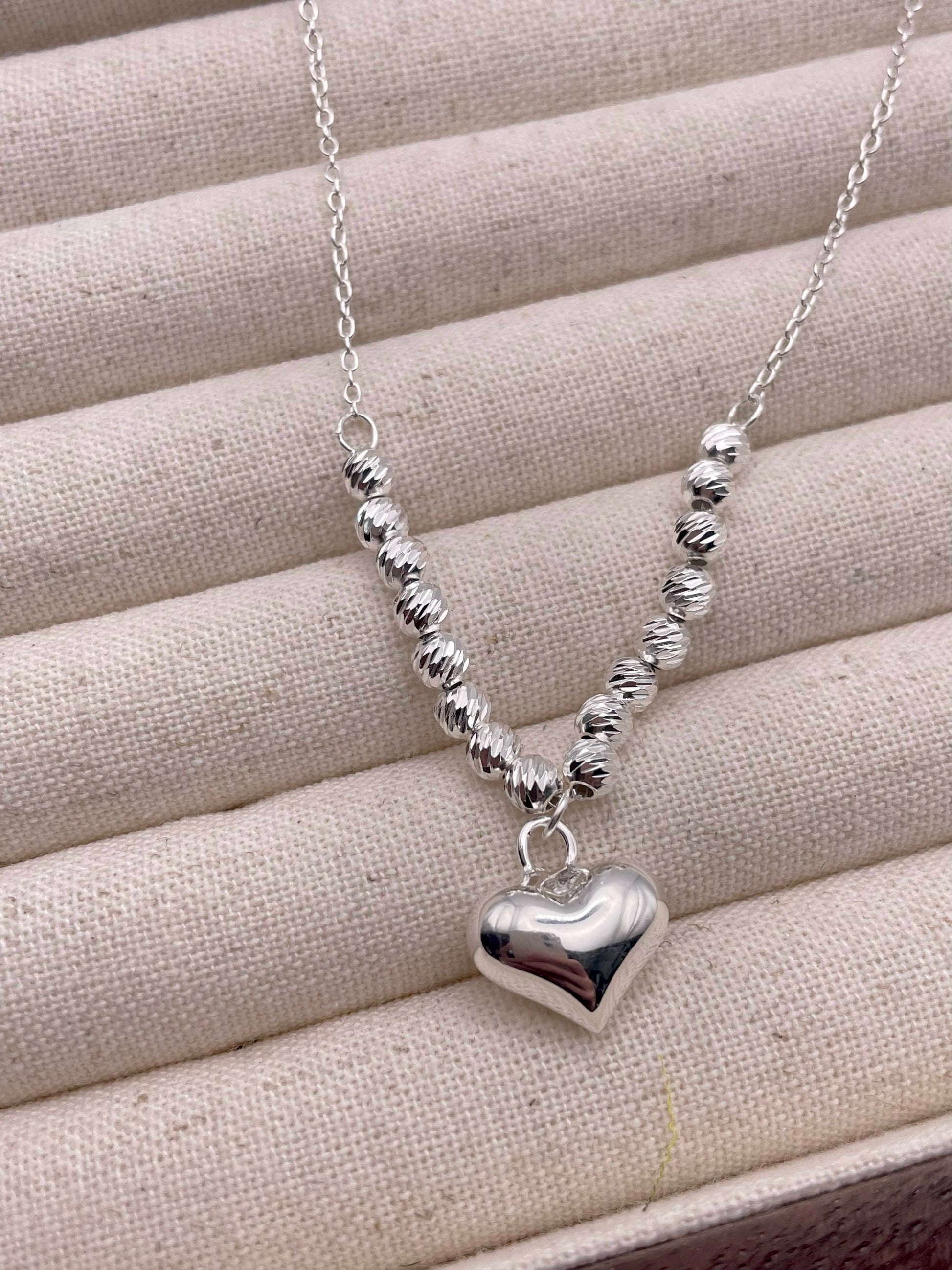 collana argento con pendente a forma di cuore