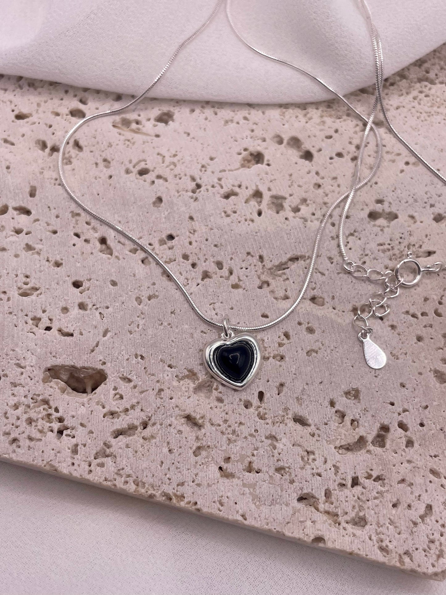 collana argento con pendente a forma di cuore