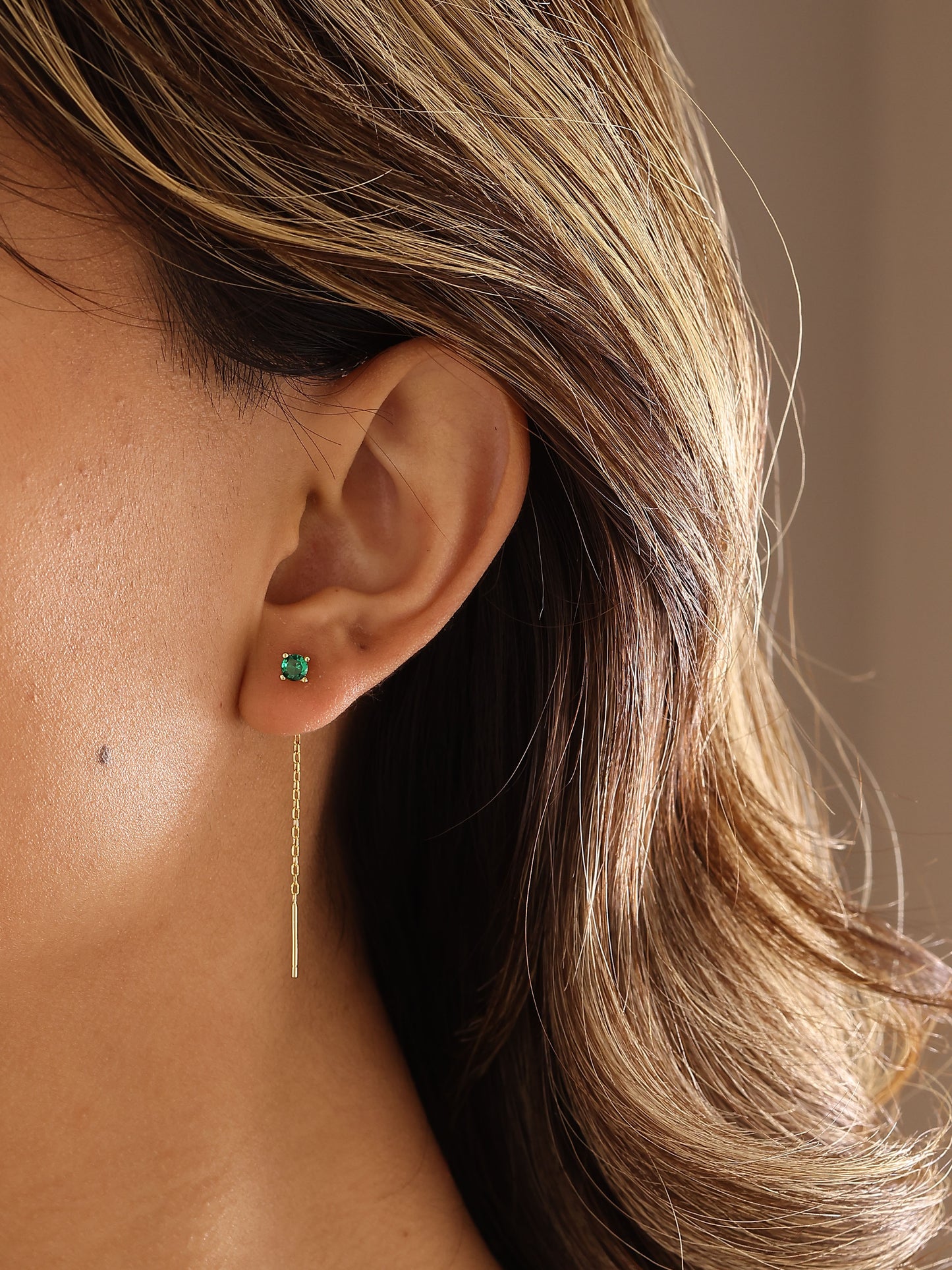 Orecchino Saliscendi Argento Punto Luce 4mm - Placcato Oro